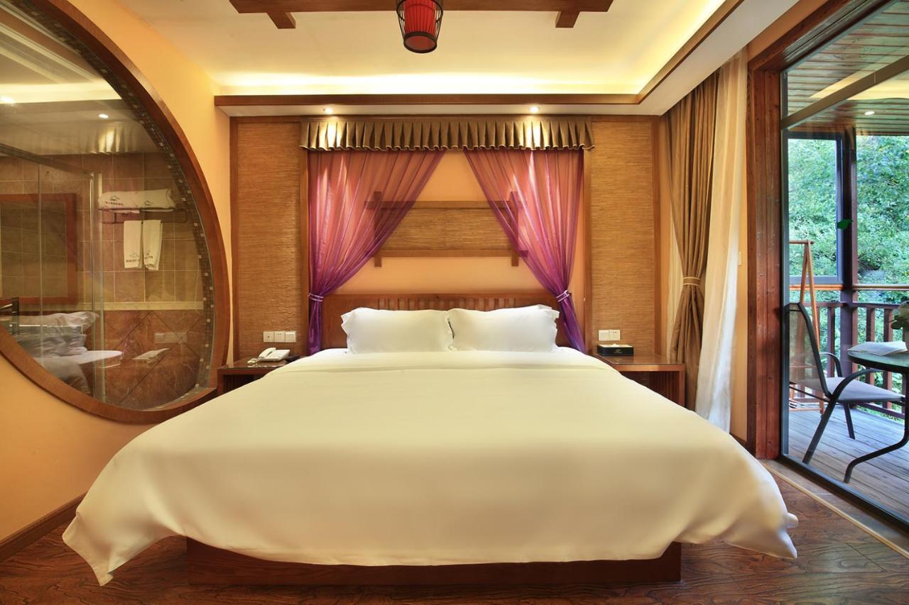 Blue Sky Hotel Yangshuo Bagian luar foto